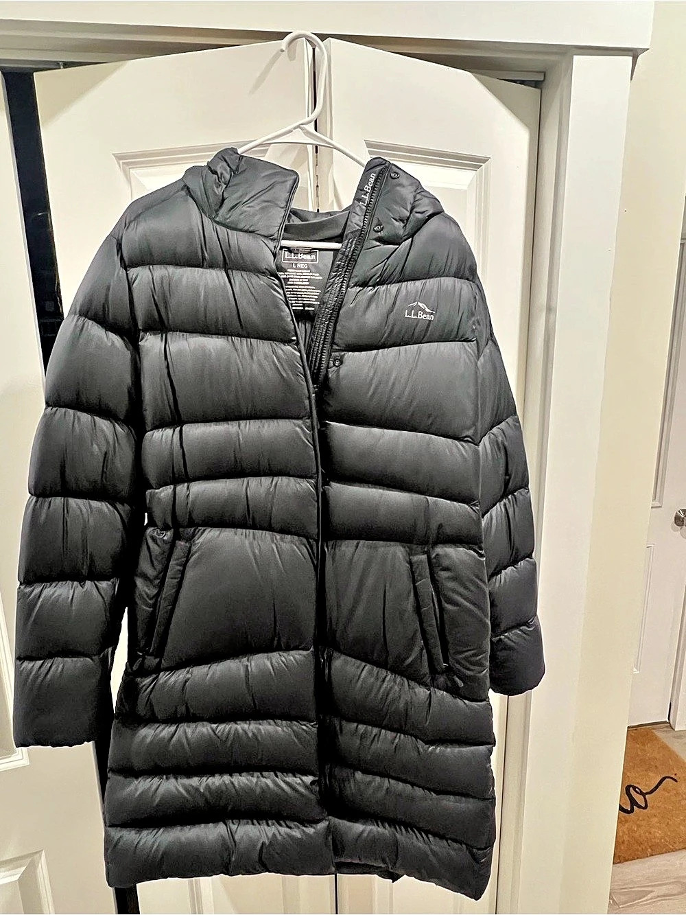 LL Bean Hooded Down Puffer Jacket Black